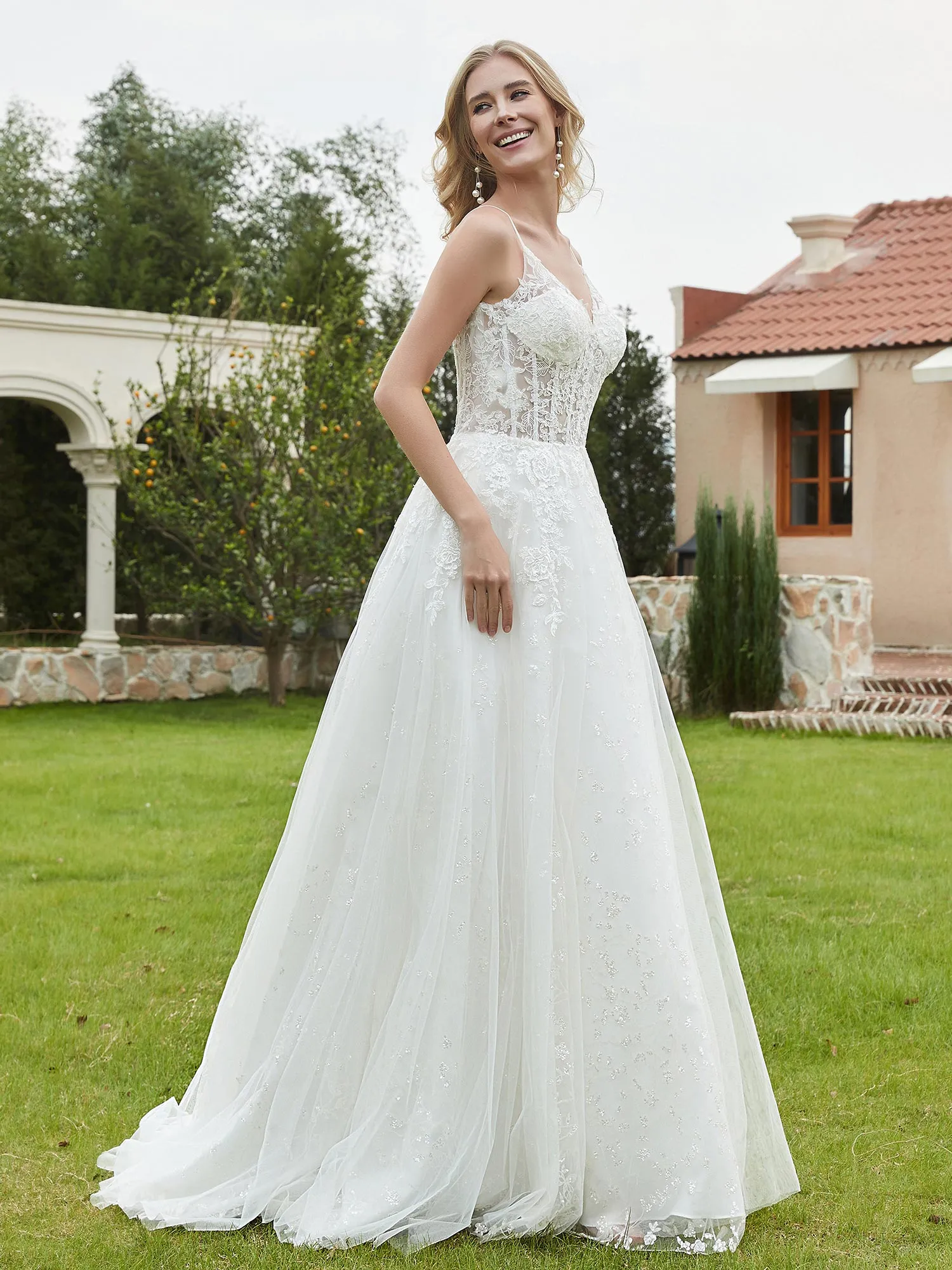 Appliqued Spaghetti Straps Tulle Lace Wedding Dress White