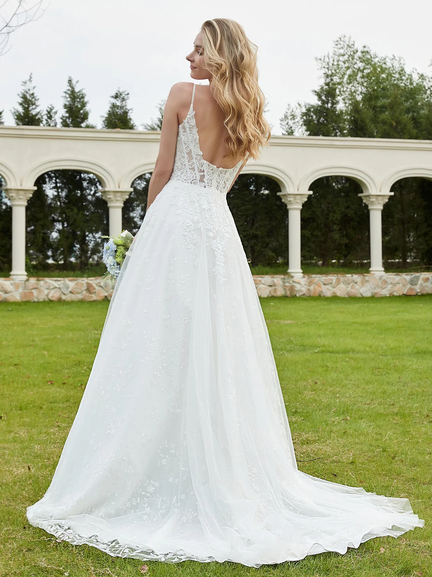 Appliqued Spaghetti Straps Tulle Lace Wedding Dress White