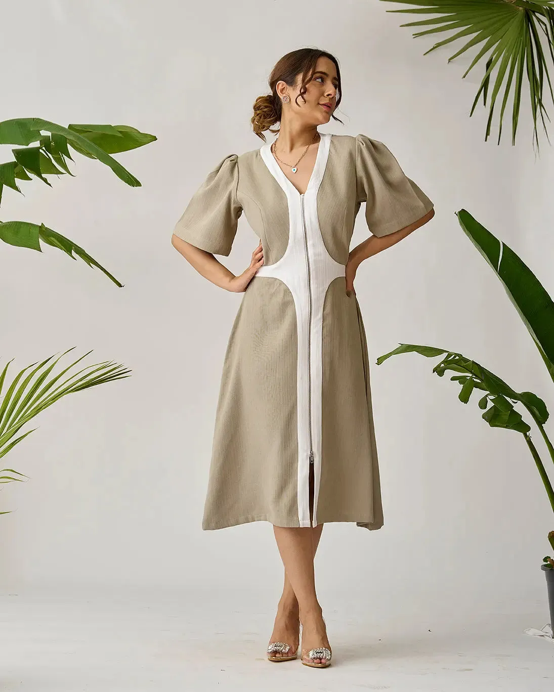 Chic Harmony Tri Tone Midi Dress