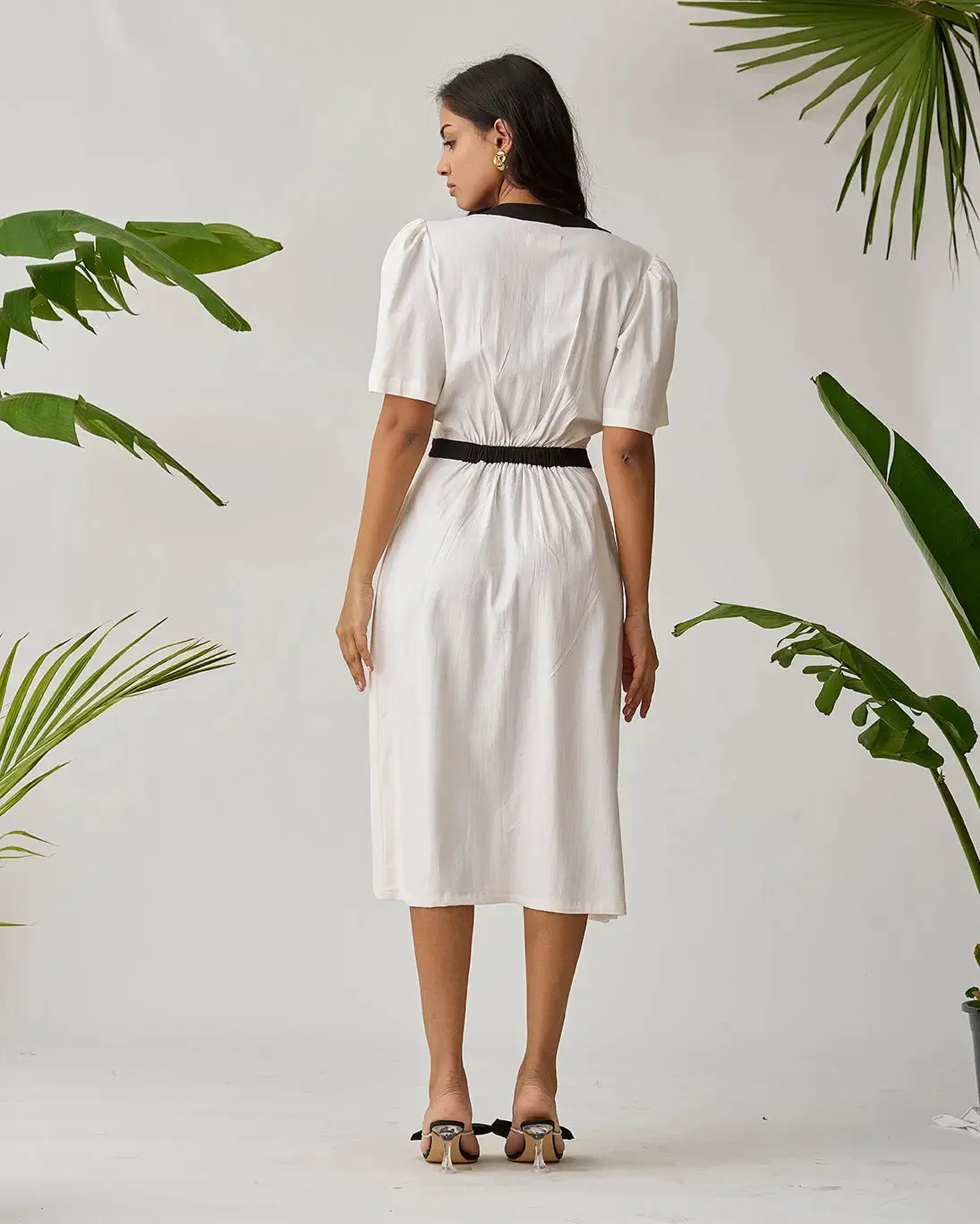 Chic Harmony Tri Tone Midi Dress