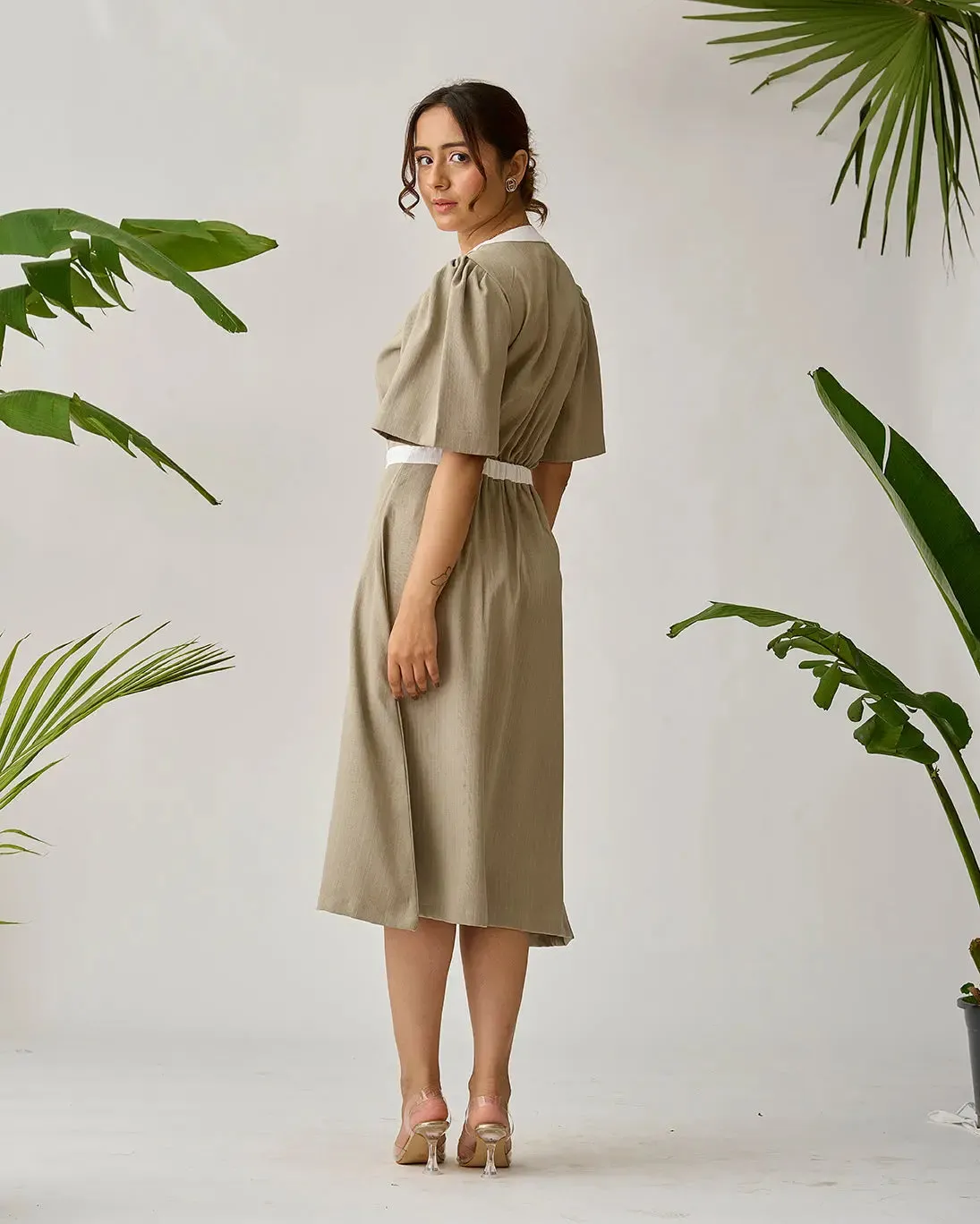 Chic Harmony Tri Tone Midi Dress