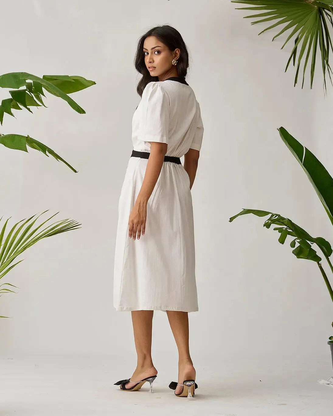 Chic Harmony Tri Tone Midi Dress