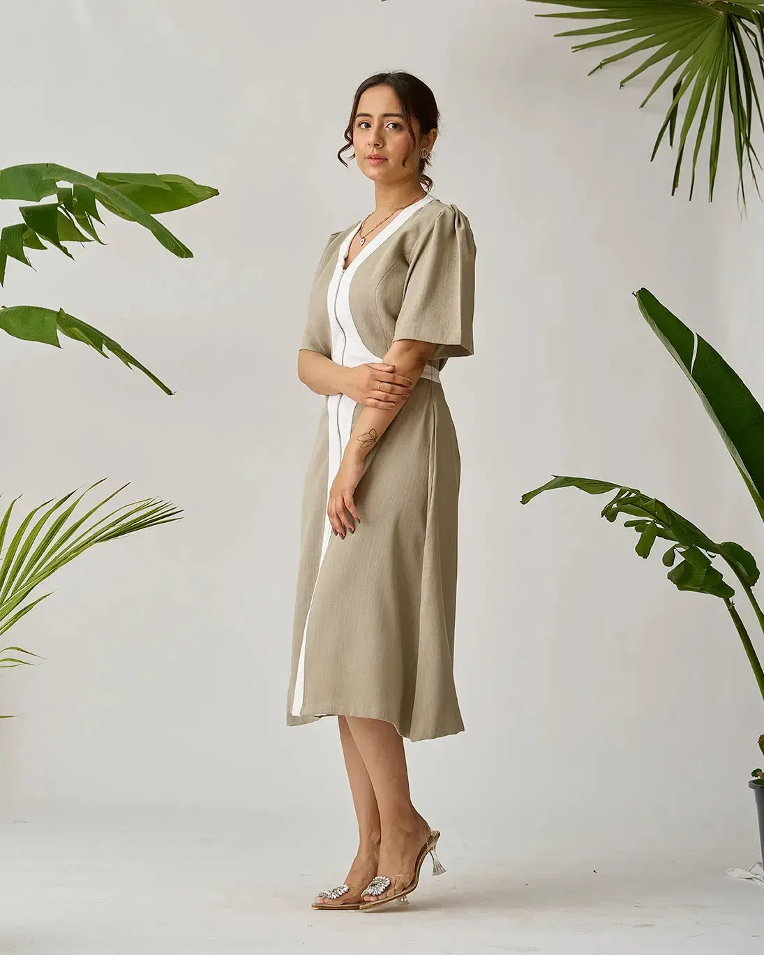 Chic Harmony Tri Tone Midi Dress