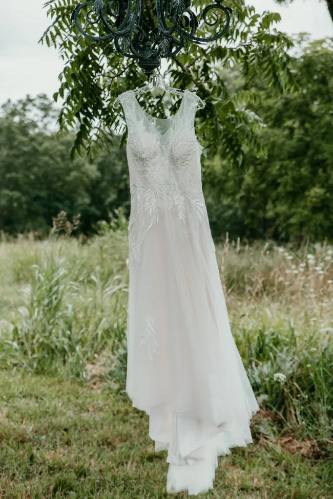 Lace Top Rustic Countryside Wedding Dress