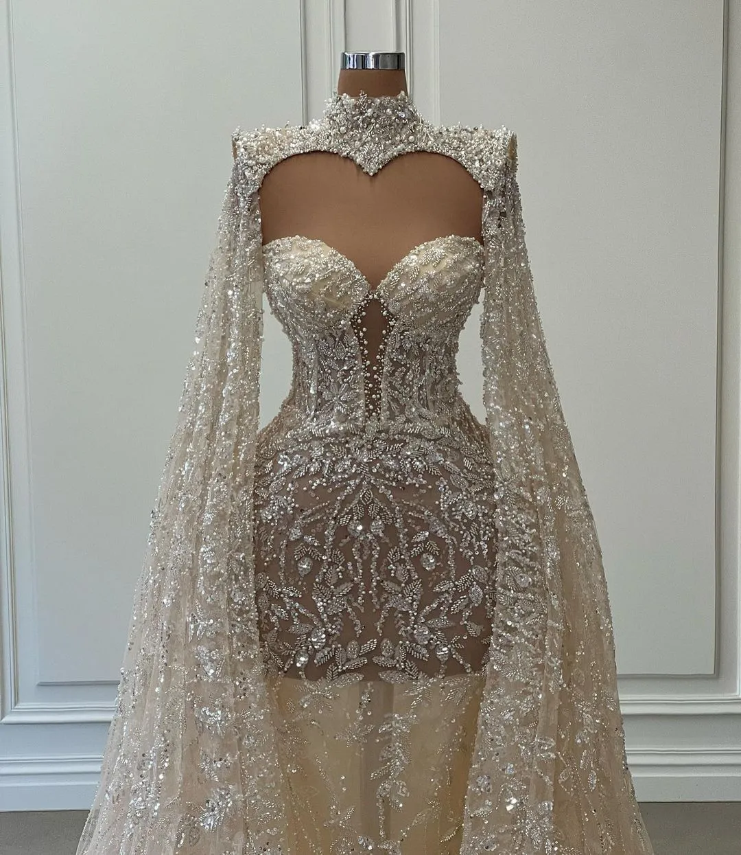 Luxurious Long Mermaid High Neck Glitter Lace Prom Dress With Sleeves