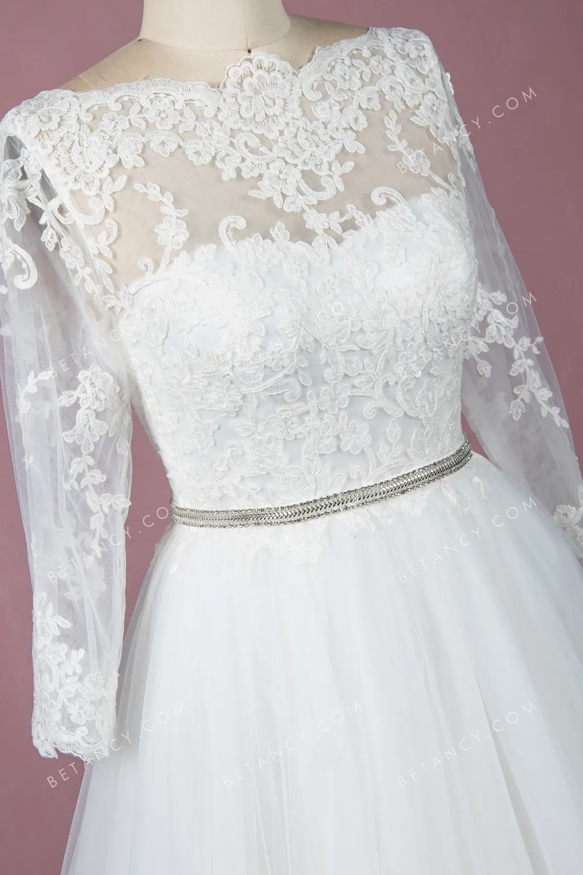 Modest Lace and Tulle 3/4 Sleeve Puffy Wedding Gown