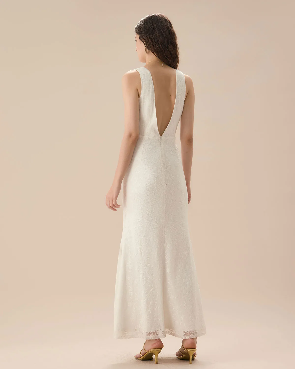 White Lace Twist Backless Maxi Dress